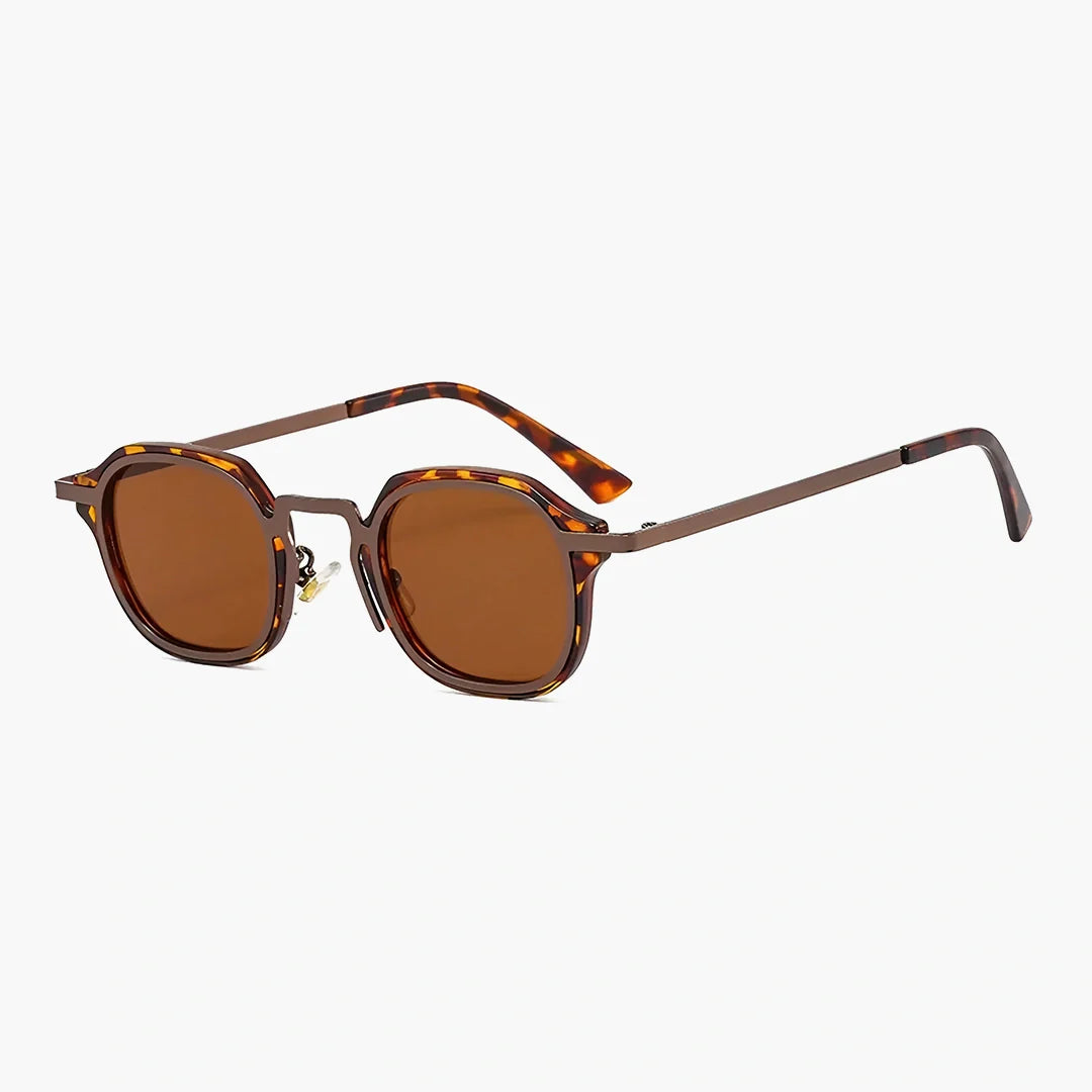 CAPRI. tortoise/brown